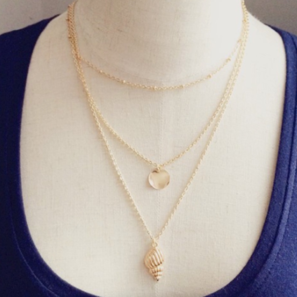 Boho Conch Seashell Gold Choker Necklace - Picture 2 of 4